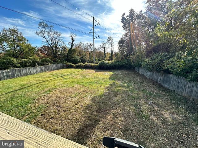 7601 RUDYARD ST, Falls Church, VA 22043