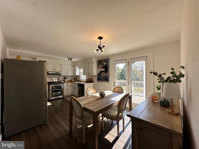 7601 RUDYARD ST, Falls Church, VA 22043