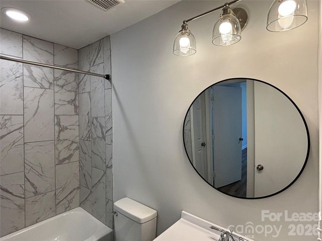 6211 Spanish Oak Road, Charlotte, NC 28227