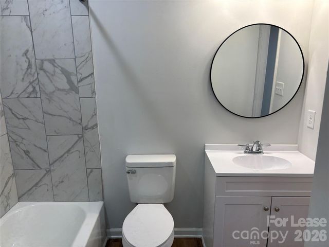 6211 Spanish Oak Road, Charlotte, NC 28227