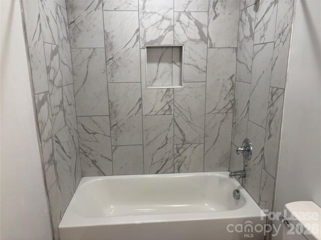 6211 Spanish Oak Road, Charlotte, NC 28227
