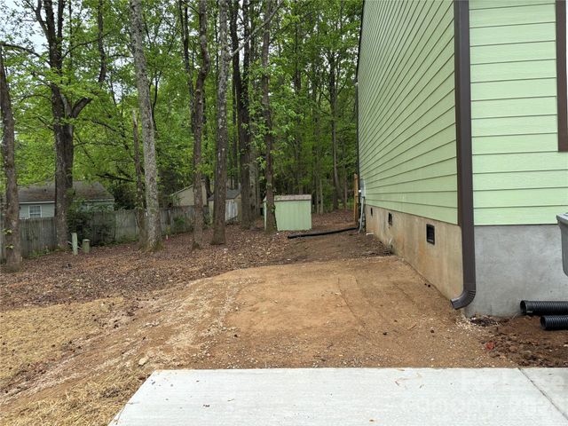 6211 Spanish Oak Road, Charlotte, NC 28227