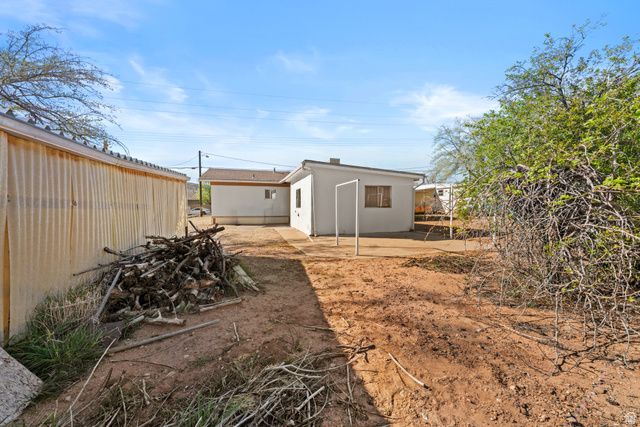 49 E 600 N, Hurricane, UT 84737