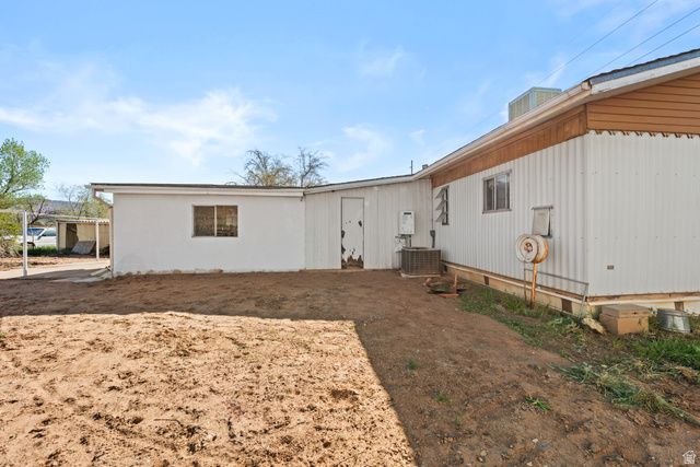 49 E 600 N, Hurricane, UT 84737