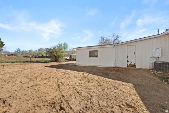 49 E 600 N, Hurricane, UT 84737