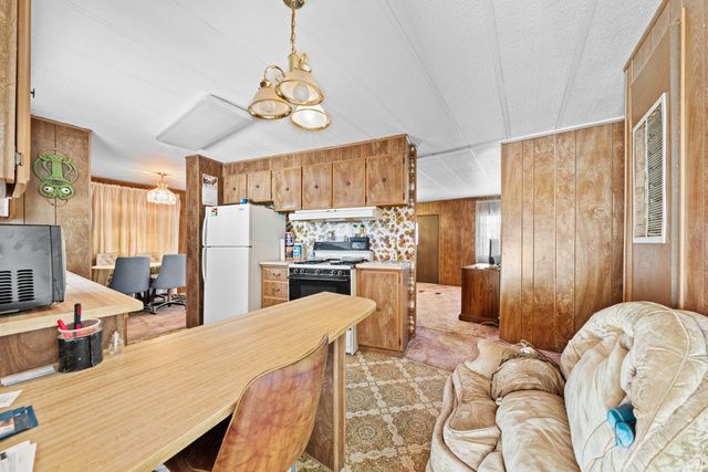 49 E 600 N, Hurricane, UT 84737