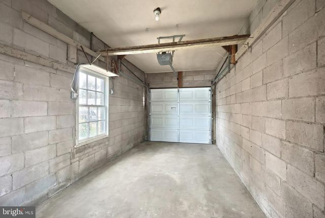 1960 BANNISTER ST, York, PA 17404