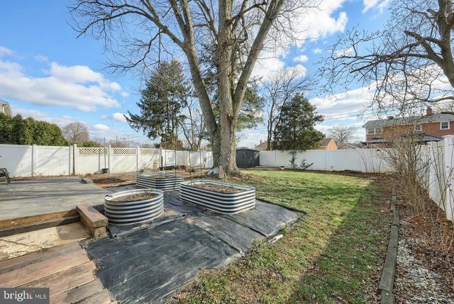 1960 BANNISTER ST, York, PA 17404