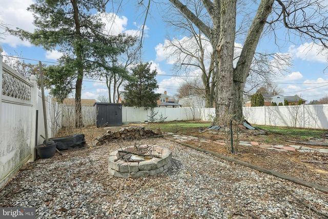 1960 BANNISTER ST, York, PA 17404