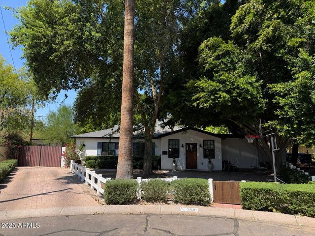 3501 E PICCADILLY Road, Phoenix, AZ 85018