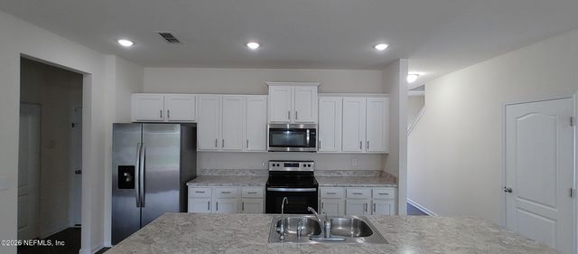 8279 MEADOW WALK Lane, Jacksonville, FL 32256