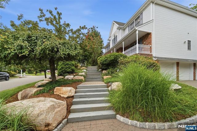1 Concord Court, Mahwah, NJ 07430