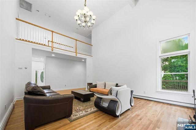 1 Concord Court, Mahwah, NJ 07430
