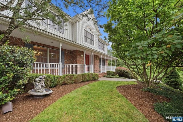 1 Concord Court, Mahwah, NJ 07430