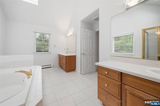 1 Concord Court, Mahwah, NJ 07430