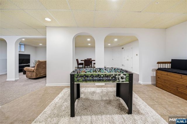 1 Concord Court, Mahwah, NJ 07430