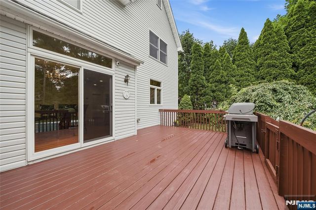 1 Concord Court, Mahwah, NJ 07430