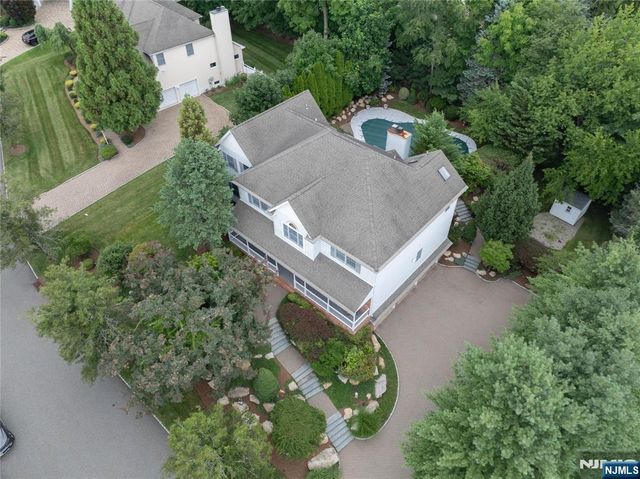 1 Concord Court, Mahwah, NJ 07430