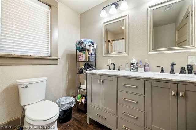 304 Choctaw Street, Hackett, AR 72937
