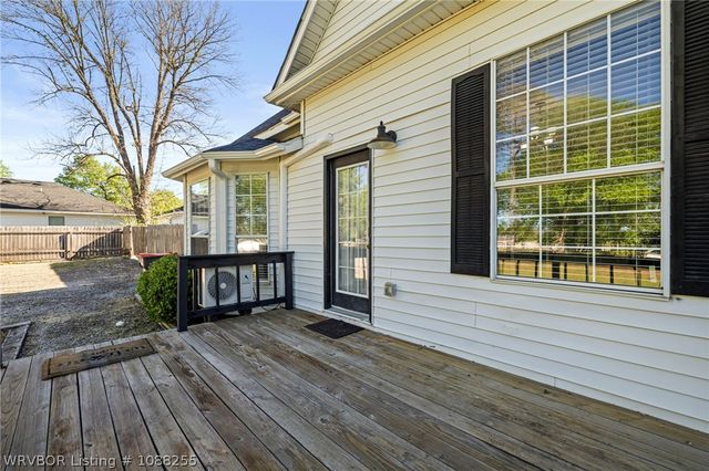 304 Choctaw Street, Hackett, AR 72937