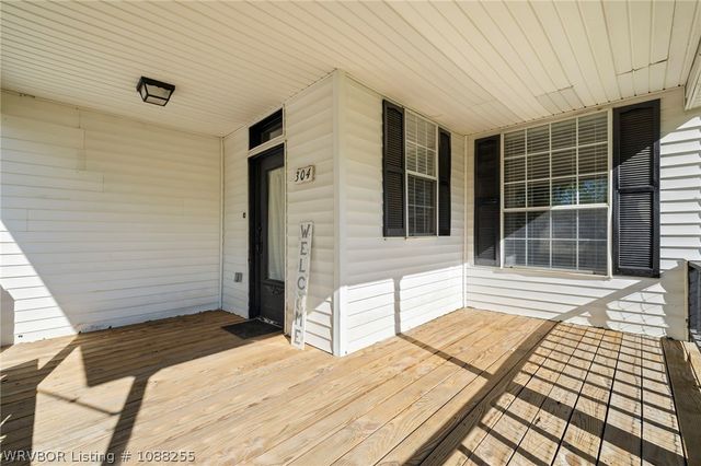 304 Choctaw Street, Hackett, AR 72937