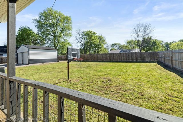 304 Choctaw Street, Hackett, AR 72937