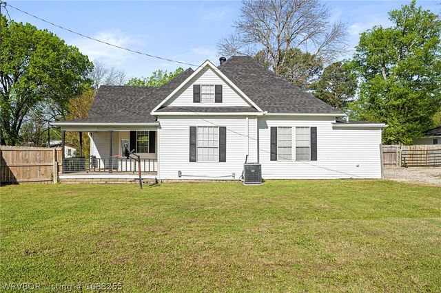 304 Choctaw Street, Hackett, AR 72937