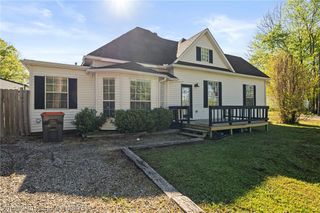 304 Choctaw Street, Hackett, AR 72937