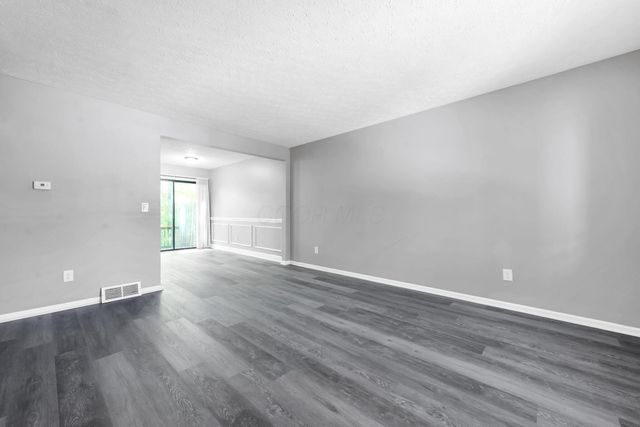 3083 Highcliff Court, Columbus, OH 43231