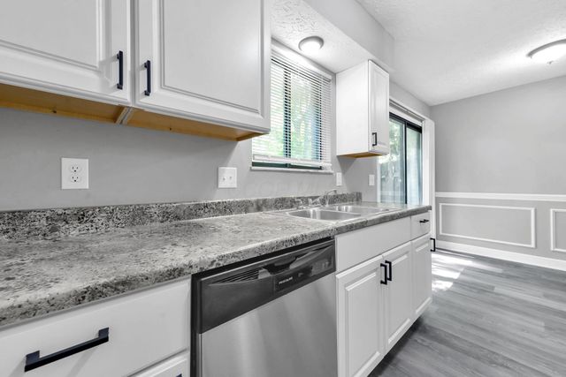 3083 Highcliff Court, Columbus, OH 43231