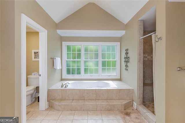 7390 Stoneykirk Close, Atlanta, GA 30350