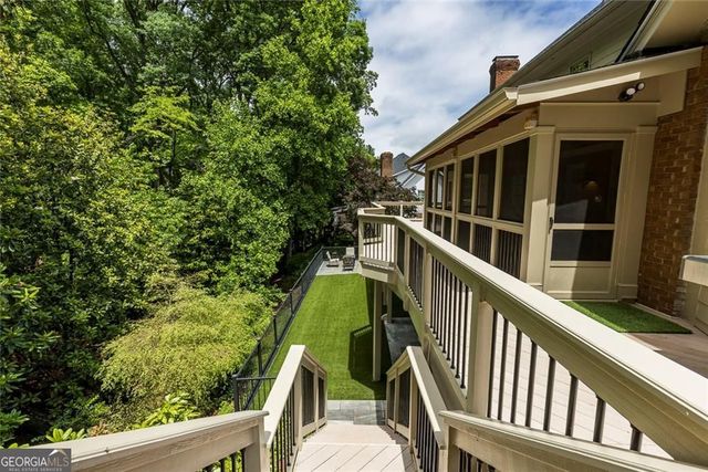 7390 Stoneykirk Close, Atlanta, GA 30350