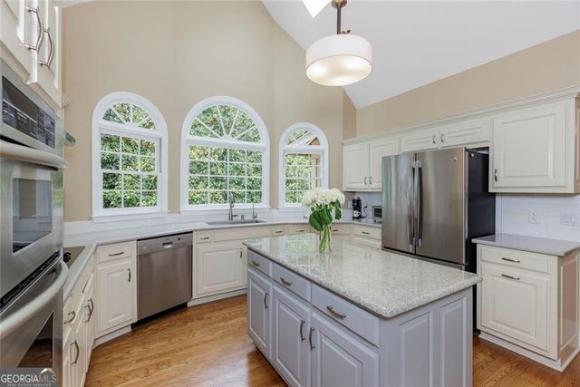 7390 Stoneykirk Close, Atlanta, GA 30350