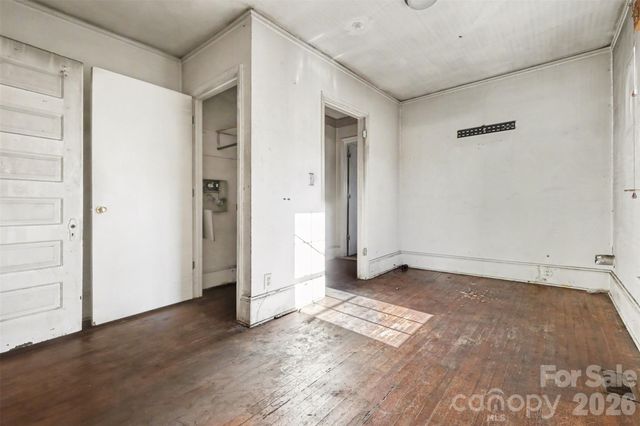 319 N Linwood Avenue, Charlotte, NC 28216