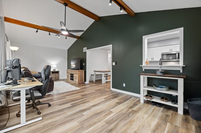 108 12th Avenue SW, Altoona, IA 50009