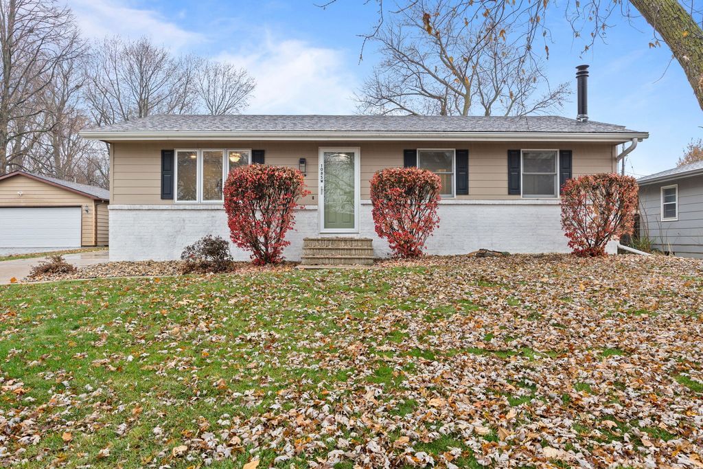 108 12th Avenue SW, Altoona, IA 50009