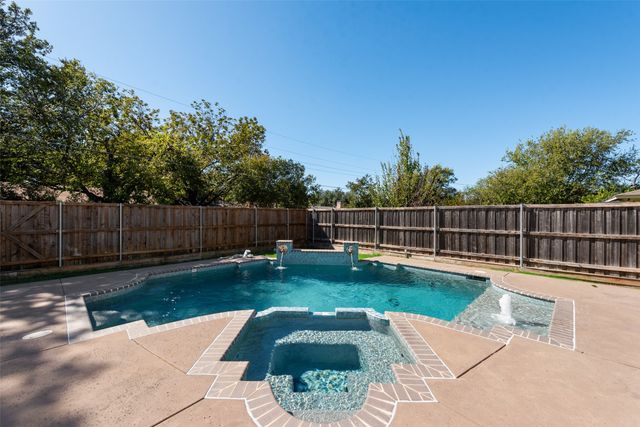 713 Kindred Lane, Richardson, TX 75080