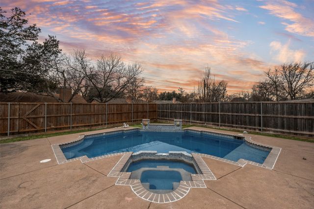 713 Kindred Lane, Richardson, TX 75080