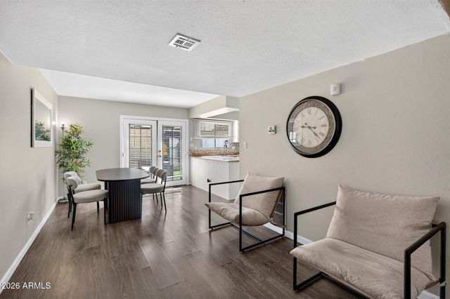 6558 S GRANADA Drive, Tempe, AZ 85283