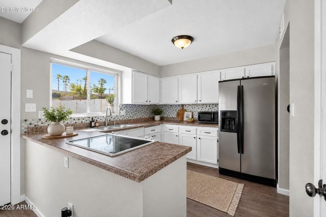 6558 S GRANADA Drive, Tempe, AZ 85283