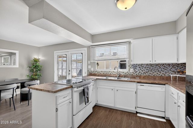 6558 S GRANADA Drive, Tempe, AZ 85283