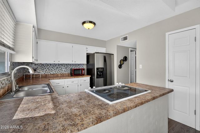 6558 S GRANADA Drive, Tempe, AZ 85283