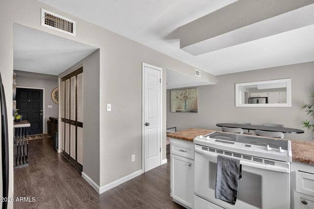 6558 S GRANADA Drive, Tempe, AZ 85283