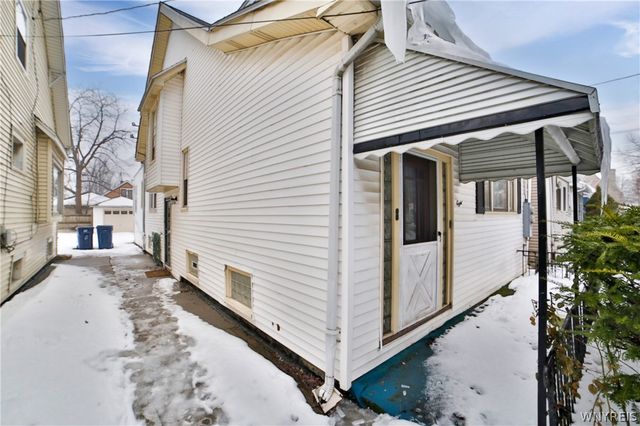 8 Midvale Avenue, Buffalo, NY 14215