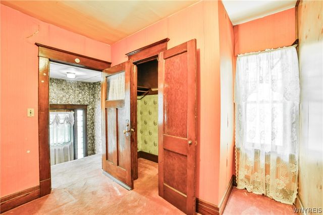 8 Midvale Avenue, Buffalo, NY 14215