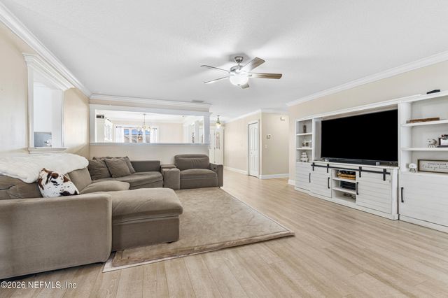 31 LANSDOWNE Lane, Palm Coast, FL 32137