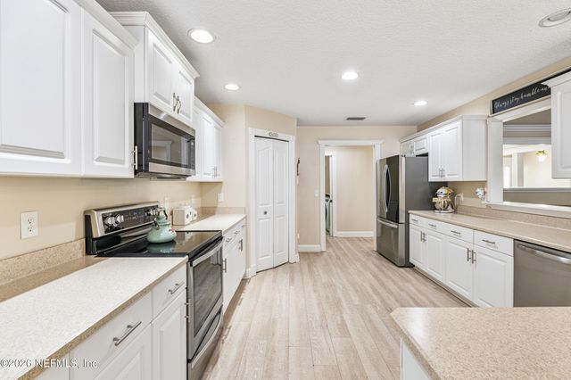 31 LANSDOWNE Lane, Palm Coast, FL 32137