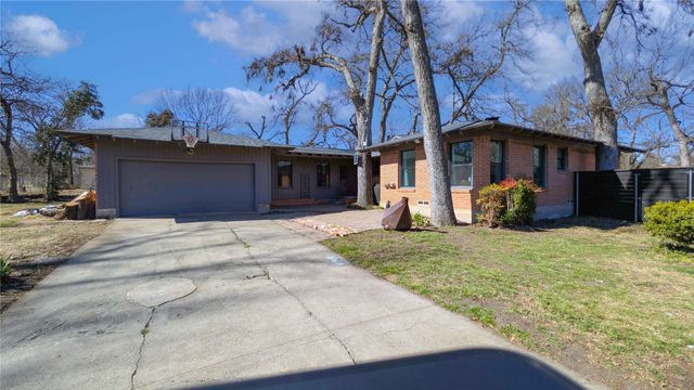 900 Treasure Road, Garland, TX 75041