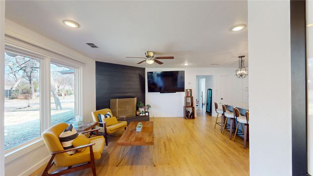 900 Treasure Road, Garland, TX 75041