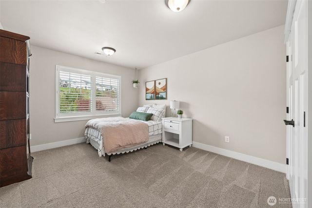 17013 140th AVE E, Puyallup, WA 98374